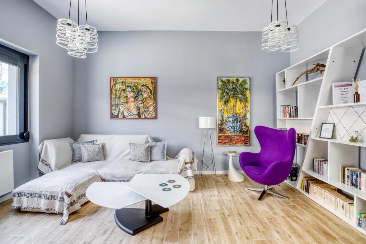 Spacious Flat With Courtyard And Private Parking! 아테네 외부 사진